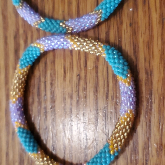 3 bracelets - Picture 2 of 4